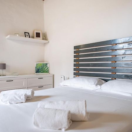 2 Rooms Next To A Market And Piazza Santa Croce - Homeunity Florenţa Exterior foto