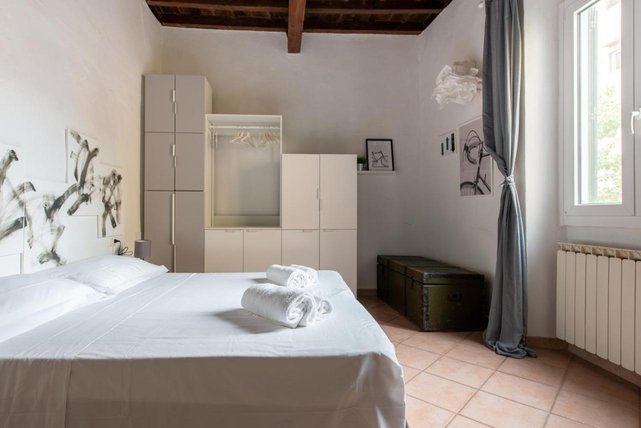 2 Rooms Next To A Market And Piazza Santa Croce - Homeunity Florenţa Exterior foto