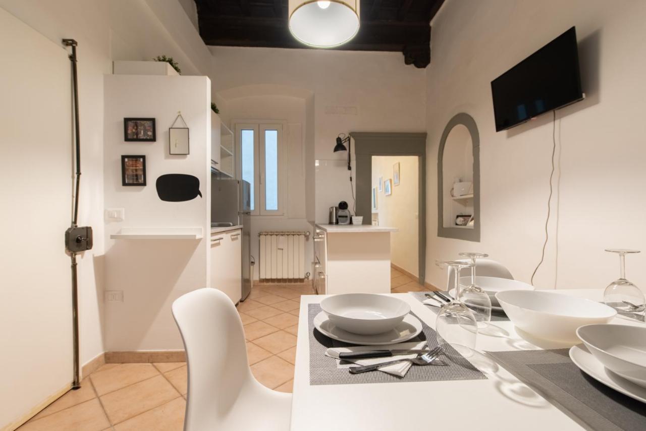 2 Rooms Next To A Market And Piazza Santa Croce - Homeunity Florenţa Exterior foto