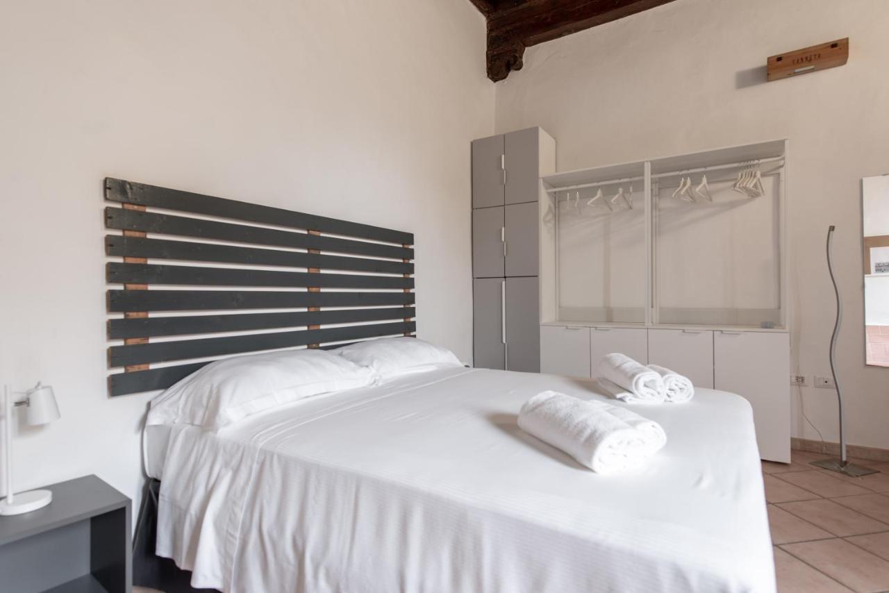 2 Rooms Next To A Market And Piazza Santa Croce - Homeunity Florenţa Exterior foto